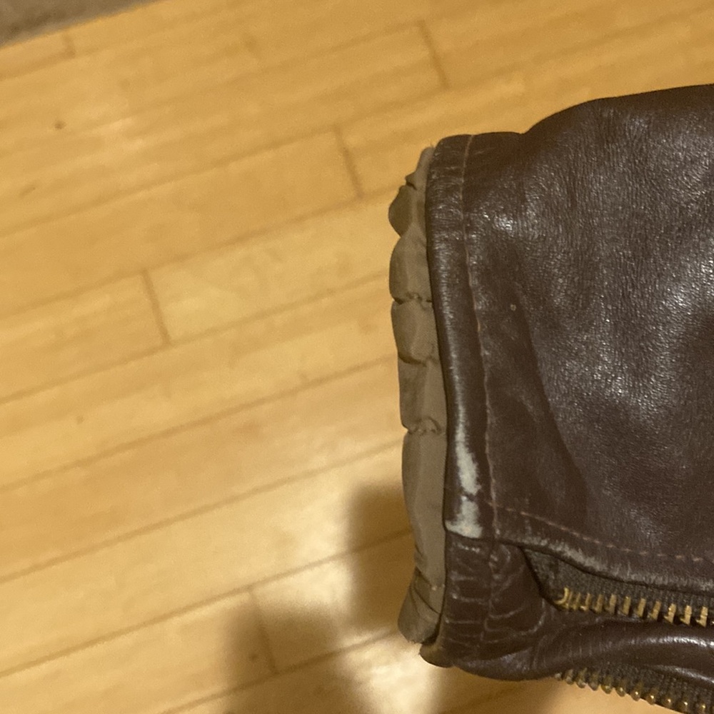 leather jacket - Picture 6 of 8